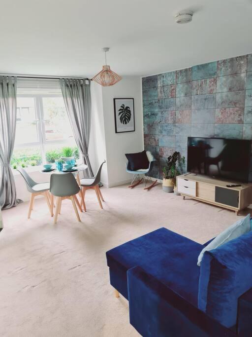 Stylish 2 Bedroom Apartment / Free Gated Parking Γλασκώβη Εξωτερικό φωτογραφία