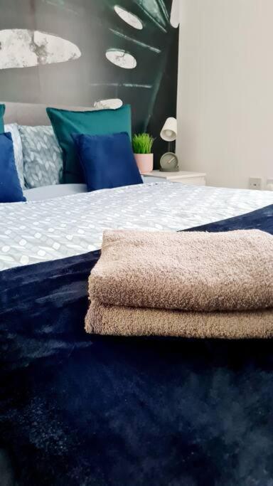 Stylish 2 Bedroom Apartment / Free Gated Parking Γλασκώβη Εξωτερικό φωτογραφία